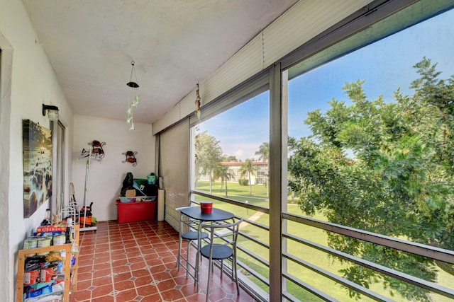 view of sunroom / solarium