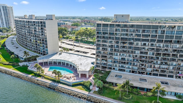 bird's eye view featuring a water view