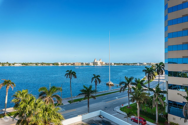1551 N Flagler Dr Unit 617, West Palm Beach, FL 33401 - view of water feature