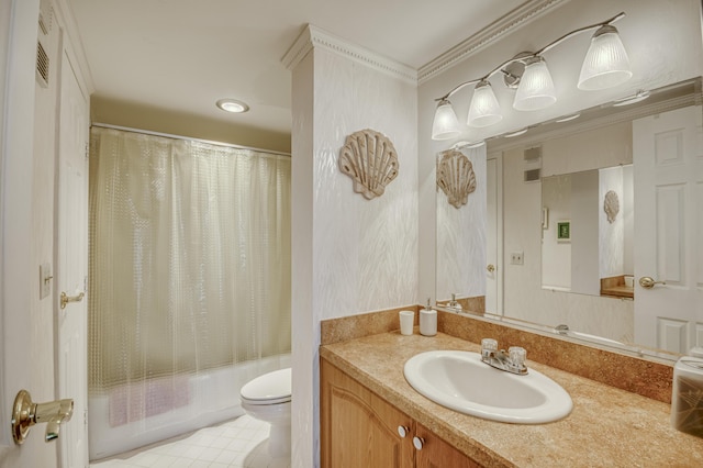 336 Golfview Rd Unit 1011, North Palm Beach, FL 33408 - full bath with toilet, shower / tub combo with curtain, and vanity