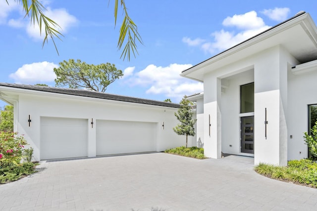 view of front of house with a garage