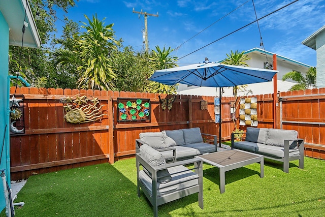 exterior space featuring an outdoor hangout area