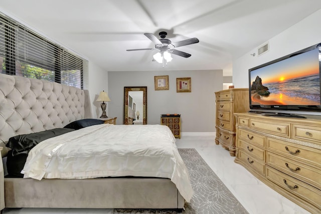 bedroom with ceiling fan