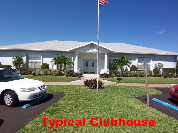 ranch-style house with a front lawn