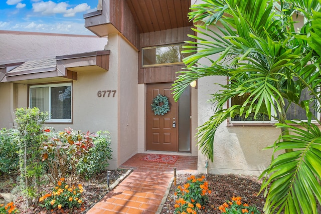 view of property entrance