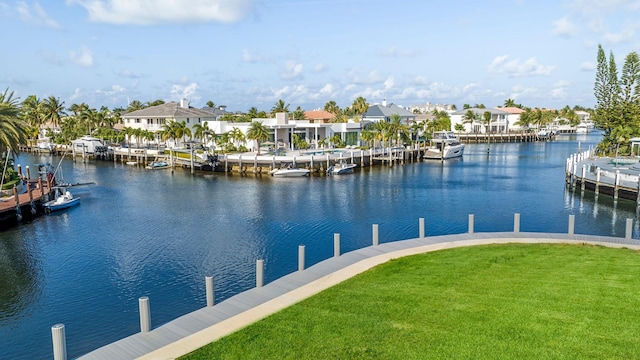 Listing photo 3 for 2511 NE 36th St, Lighthouse Point FL 33064