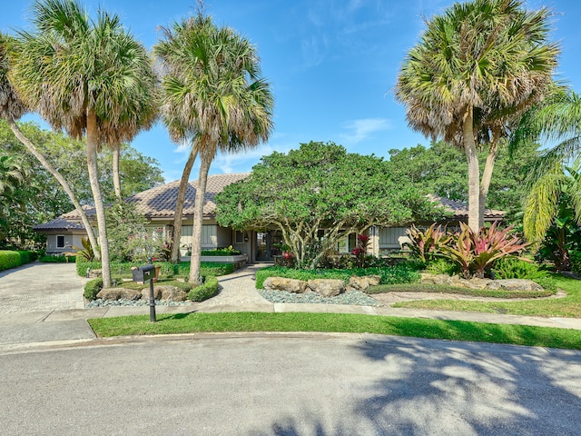 view of front of house