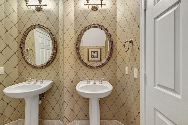 bathroom featuring tile walls