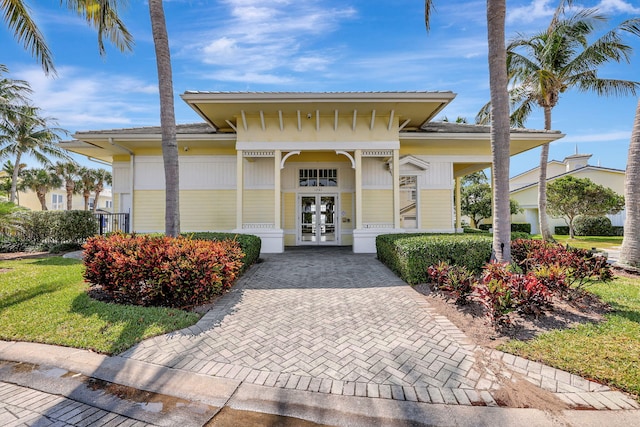 view of front facade with french doors