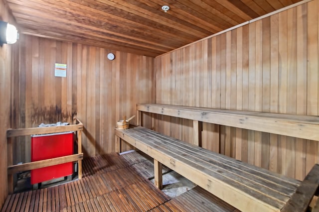 view of sauna / steam room