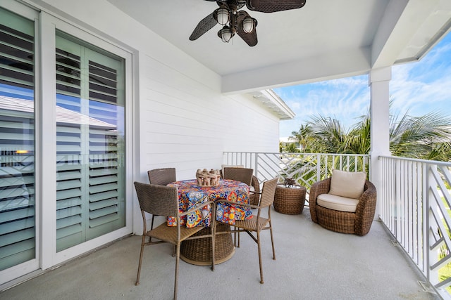 balcony featuring ceiling fan