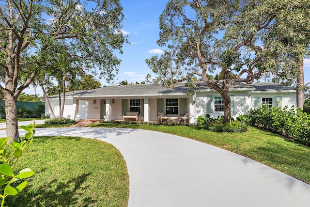 view of front of house with a front yard