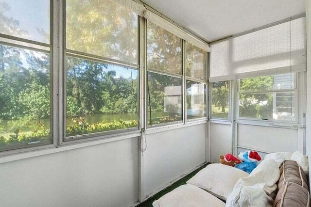 unfurnished sunroom with a healthy amount of sunlight