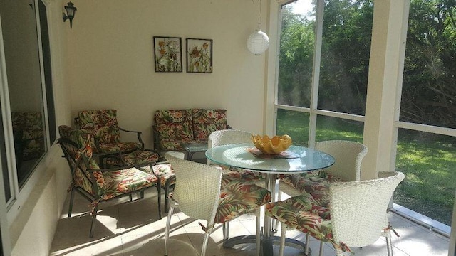 view of sunroom / solarium