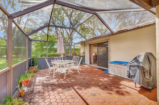 exterior space featuring a lanai