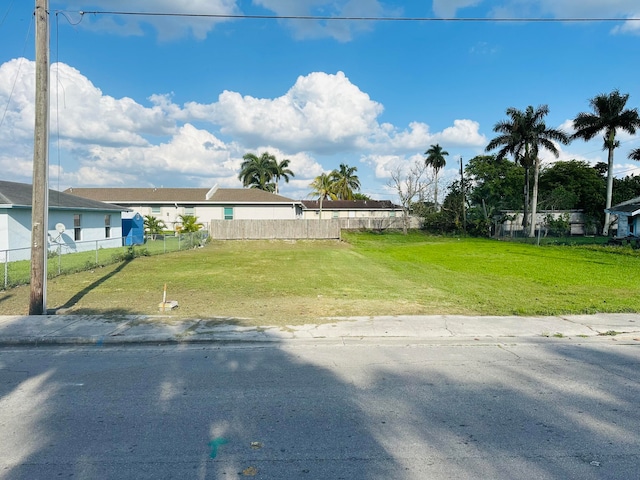 Listing photo 2 for 249 NW 5th St, Belle Glade FL 33430