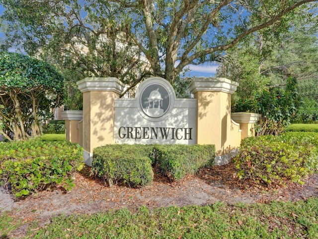 view of community / neighborhood sign