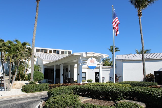 view of building exterior