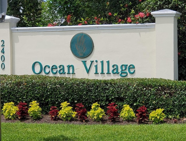 view of community / neighborhood sign