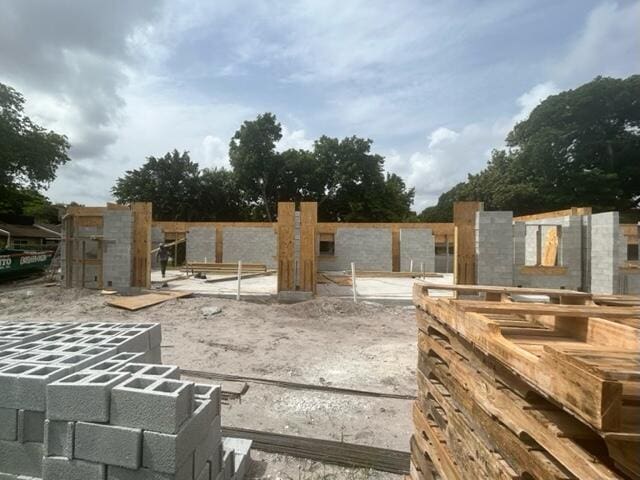 6997 NW 30th Ter Unit D, Fort Lauderdale, FL 33309 - view of gate