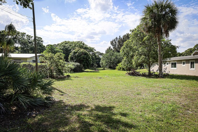 Listing photo 2 for XXX Fairway Dr, Fort Pierce FL 34950