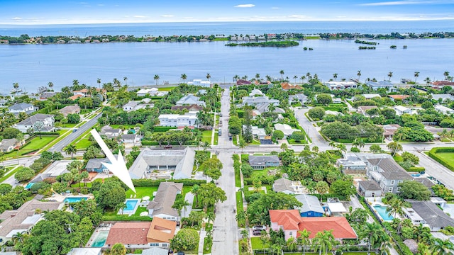 bird's eye view featuring a water view