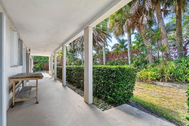 view of patio / terrace with covered porch