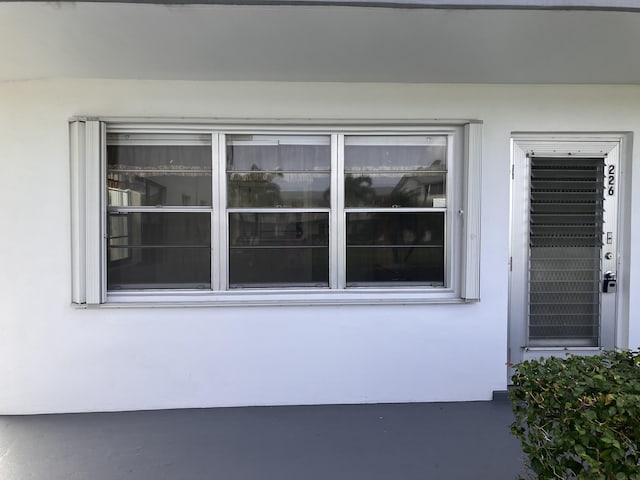 226 Camden J, West Palm Beach, FL 33417 - entrance to property with stucco siding