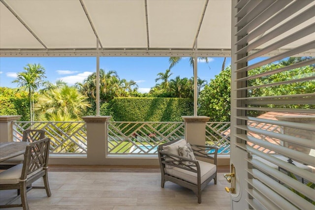 view of sunroom / solarium