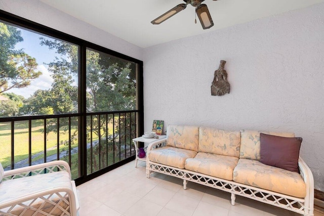 sunroom / solarium with ceiling fan