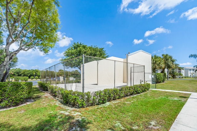 exterior space featuring a yard