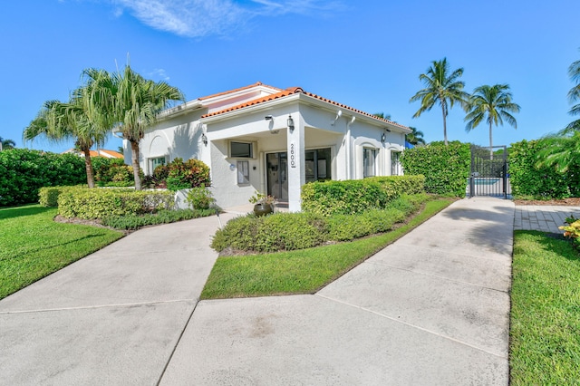 exterior space featuring a front lawn