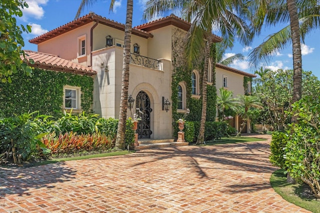 view of mediterranean / spanish home