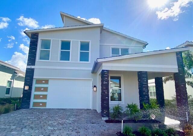 view of front of house featuring a garage