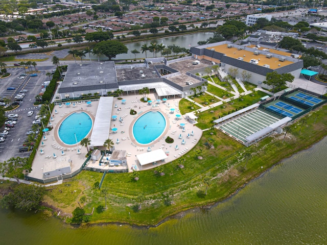 bird's eye view featuring a water view