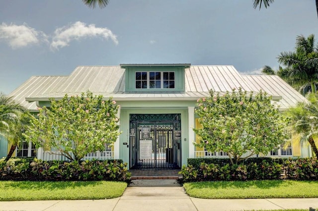 view of exterior entry