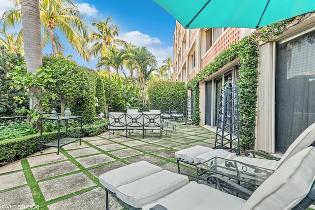 view of patio with outdoor lounge area