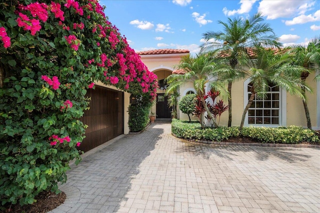 view of mediterranean / spanish-style home