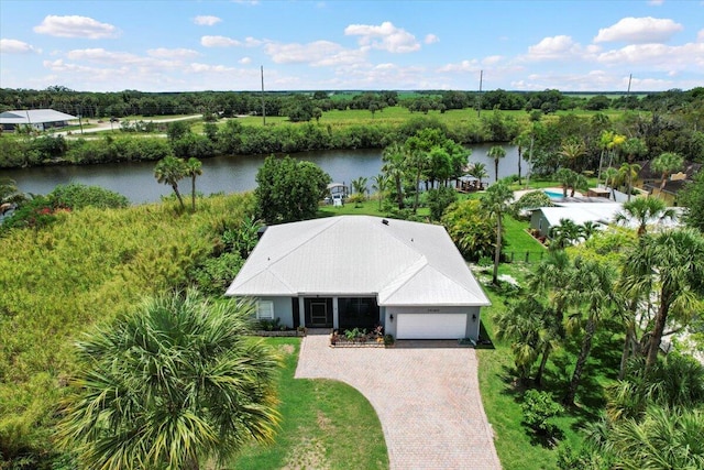 bird's eye view featuring a water view