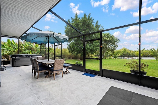 view of sunroom / solarium