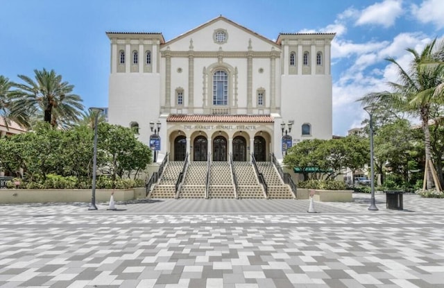 view of building exterior