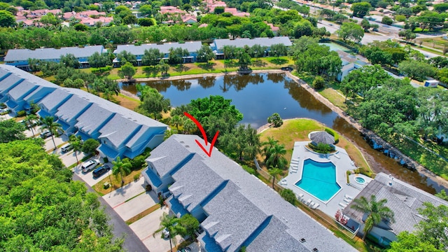 bird's eye view featuring a water view