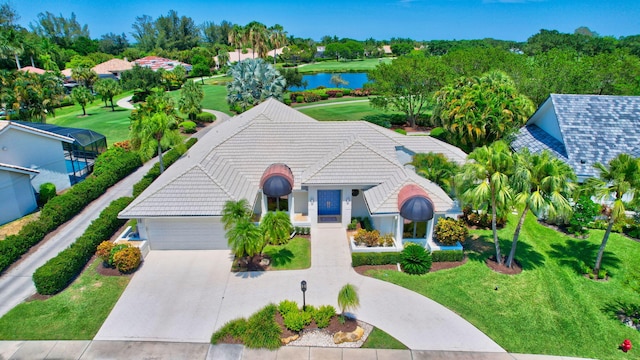 view of front of house featuring a water view and a front yard