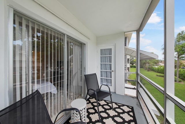 view of sunroom / solarium