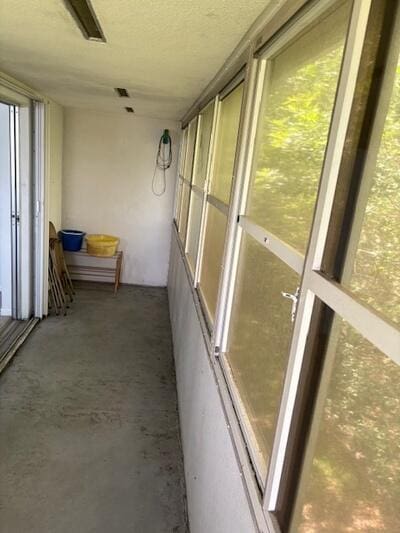 118 Kingswood F Unit 118, West Palm Beach, FL 33417 - view of unfurnished sunroom