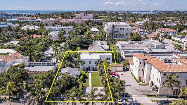 Listing photo 3 for 150 Australian Ave, Palm Beach FL 33480