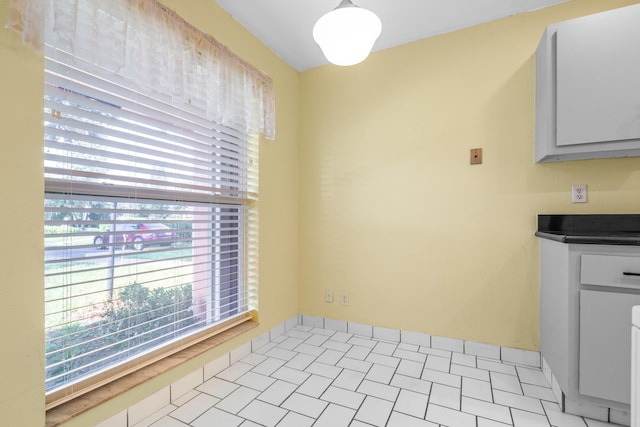 kitchen featuring light tile patterned floors