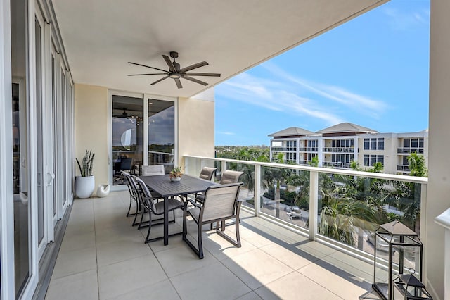 balcony with ceiling fan