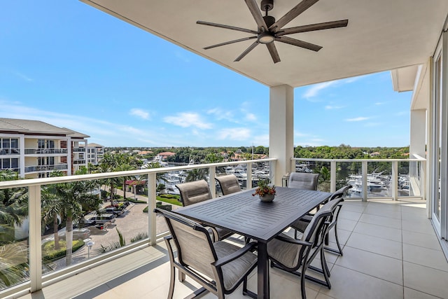 balcony with ceiling fan