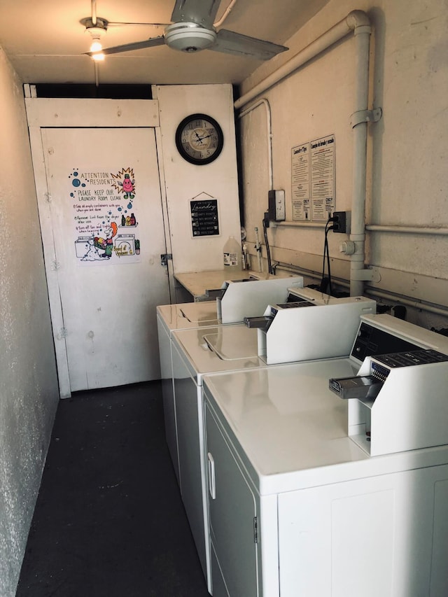 laundry room featuring ceiling fan and washing machine and clothes dryer